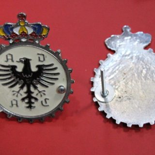 Beyaz Taçlı Adac Metal Panjur Arma