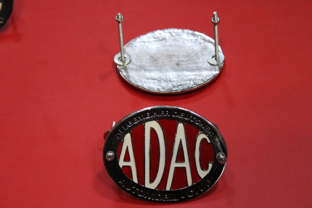 Kırmızı Ovel Adac Metal Panjur Arma