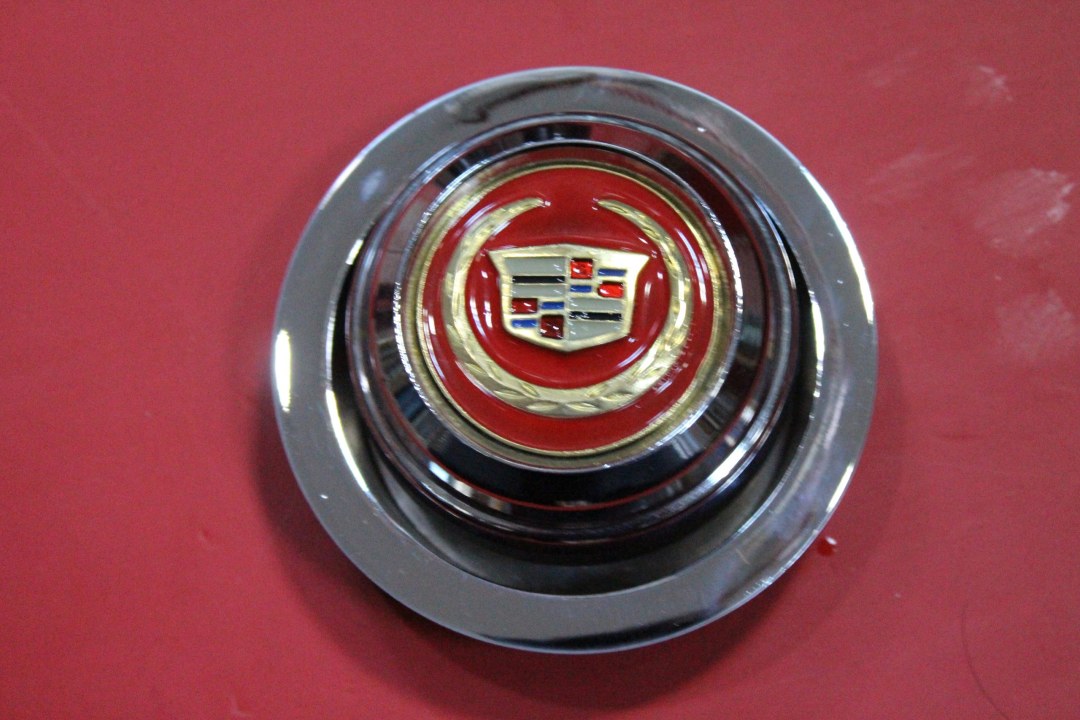 Cadillac Kırmızı Gold Tofaş Şahin Doğan Kartal Depo Kapağı & Çerçevesi