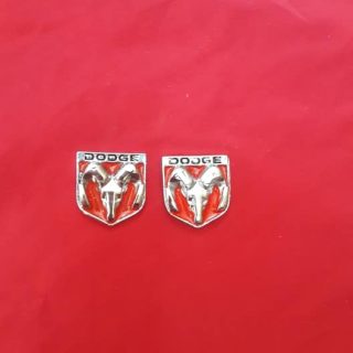 Dodge Fındık Rozet Nikelaj Minik Kırmızı Arma