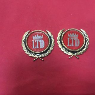 Gold Metal Kırmızı Renk Ltd Yuvarlak Arma Takımı